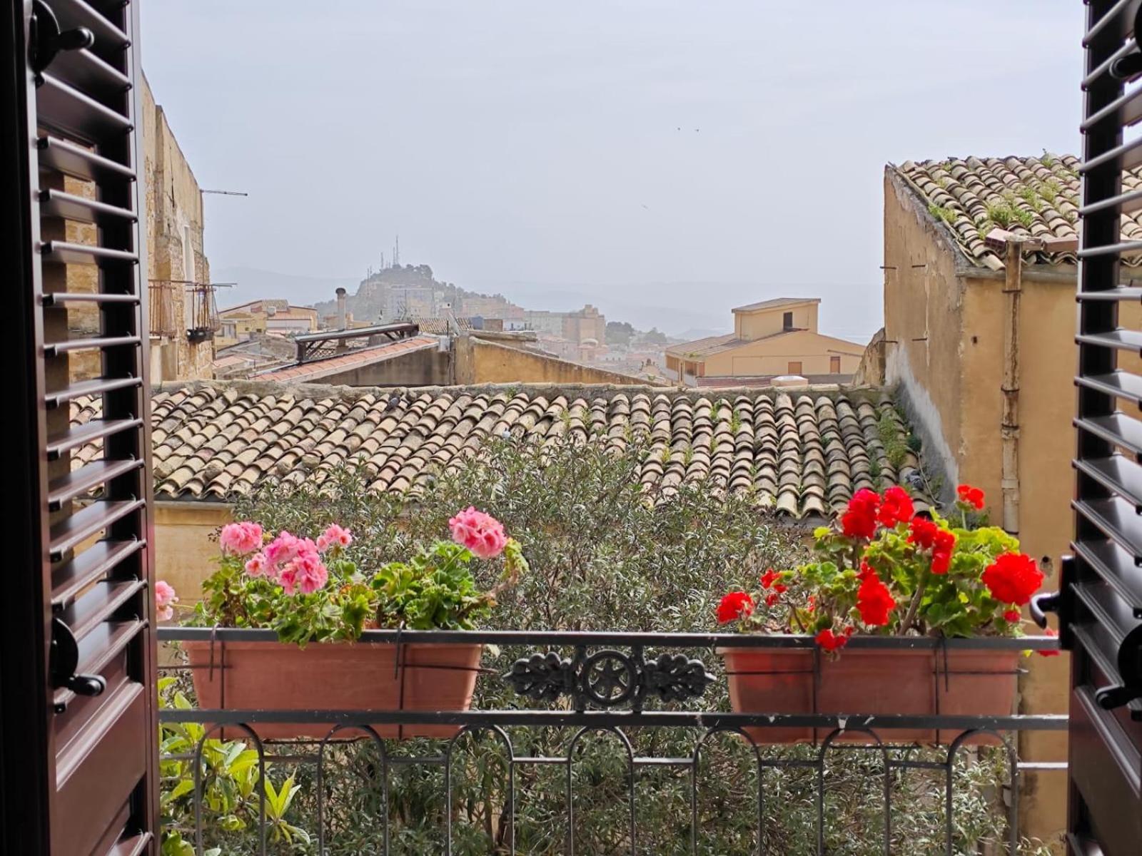 Villa Amoroso - Ospitalita Mediterranea Agrigento Buitenkant foto