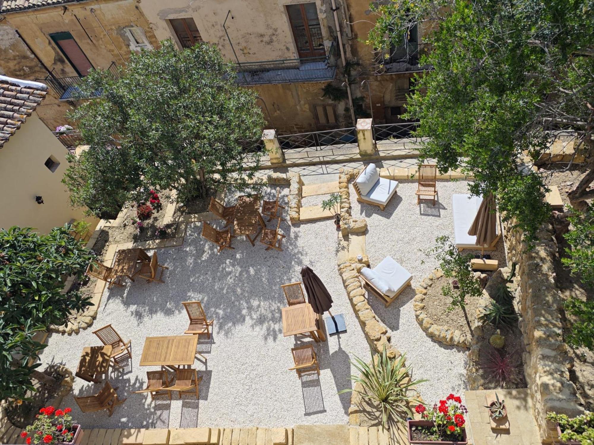 Villa Amoroso - Ospitalita Mediterranea Agrigento Buitenkant foto